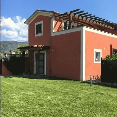 Caniparola di Fosdinovo Il Casale Rosso Monolocale Cinque Terre-Toscana מראה חיצוני תמונה