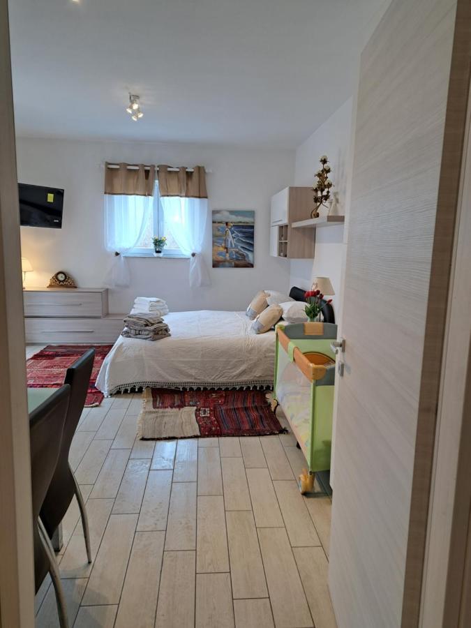 Caniparola di Fosdinovo Il Casale Rosso Monolocale Cinque Terre-Toscana מראה חיצוני תמונה